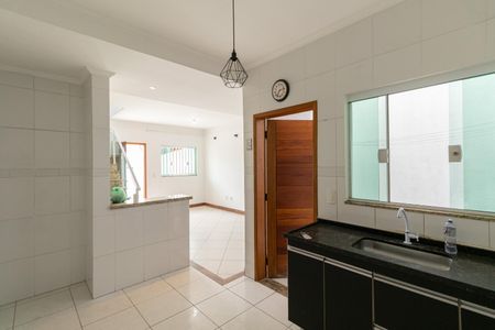 Casa para alugar com 120m², 2 quartos e 2 vagasSala e Cozinha 