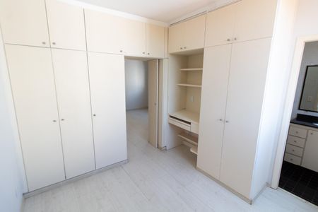 SUITE de apartamento para alugar com 1 quarto, 40m² em Cambuí, Campinas