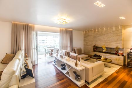 Sala de apartamento para alugar com 3 quartos, 220m² em Alphaville Empresarial, Santana de Parnaíba