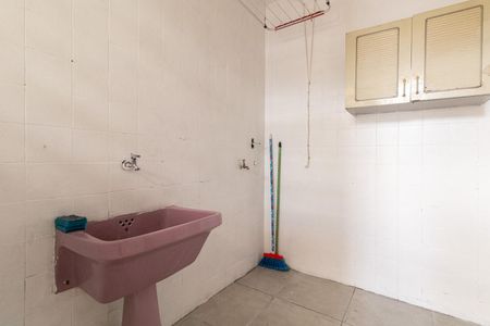 Casa para alugar com 140m², 2 quartos e 1 vagaÁrea de Serviço