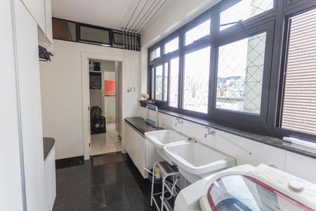 Apartamento para alugar com 264m², 4 quartos e 3 vagasÁrea de Serviço