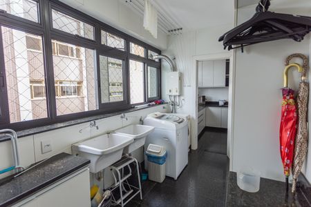 Apartamento para alugar com 264m², 4 quartos e 3 vagasÁrea de Serviço