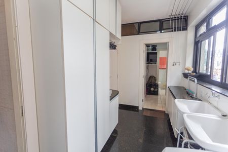 Apartamento para alugar com 264m², 4 quartos e 3 vagasÁrea de Serviço