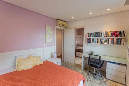 Apartamento para alugar com 264m², 4 quartos e 3 vagasSuíte 2