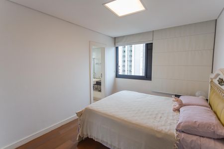 Apartamento para alugar com 264m², 4 quartos e 3 vagasSuíte 3