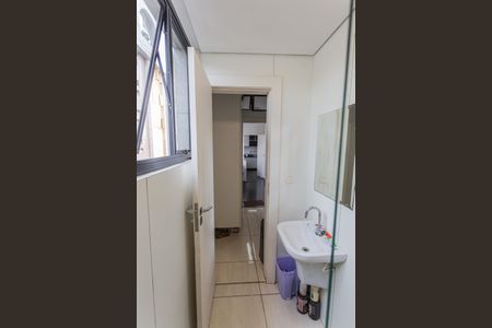 Apartamento para alugar com 264m², 4 quartos e 3 vagasBanheiro de serviço