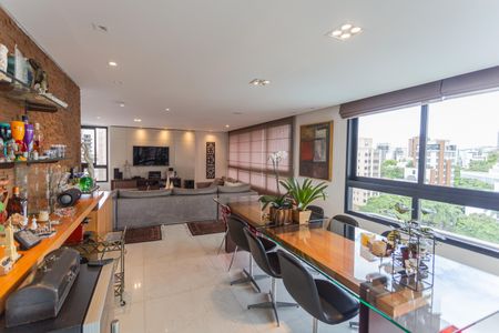 Apartamento para alugar com 264m², 4 quartos e 3 vagasSala