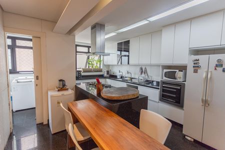 Apartamento para alugar com 264m², 4 quartos e 3 vagasCozinha Gourmet