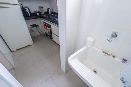 Apartamento à venda com 44m², 2 quartos e 1 vagaarea de serviço