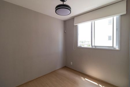 Quarto 1 de apartamento para alugar com 2 quartos, 40m² em Parque Industrial Tomas Edson, São Paulo