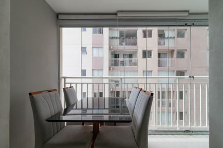 Varanda de apartamento para alugar com 2 quartos, 40m² em Parque Industrial Tomas Edson, São Paulo
