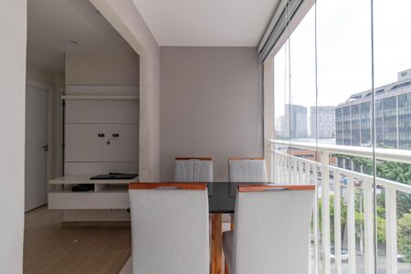 Varanda de apartamento para alugar com 2 quartos, 40m² em Parque Industrial Tomas Edson, São Paulo