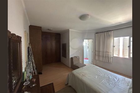 Casa à venda com 4 quartos, 303m² em Cidade Mãe do Céu, São Paulo