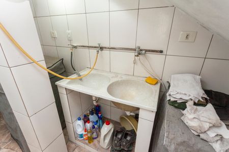 Casa para alugar com 55m², 2 quartos e 1 vagaÁrea de Serviço