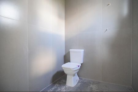 Casa para alugar com 110m², 3 quartos e 2 vagasBanheiro da Suíte