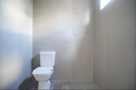 Casa para alugar com 110m², 3 quartos e 2 vagasBanheiro da Suíte