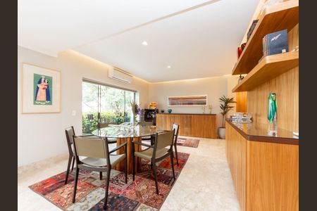 Apartamento à venda com 3 quartos, 243m² em Consolação, São Paulo