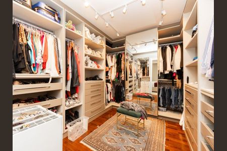 Apartamento à venda com 3 quartos, 243m² em Consolação, São Paulo