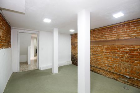 Casa à venda com 190m², 3 quartos e 1 vagaSaleta (Piso Inferior)