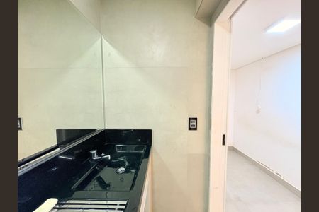 Casa de condomínio para alugar com 362m², 4 quartos e 3 vagasBanheiro da Suíte 4