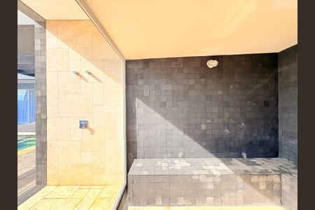 Casa de condomínio para alugar com 362m², 4 quartos e 3 vagasSauna