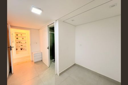 Casa de condomínio para alugar com 362m², 4 quartos e 3 vagasSuíte 4