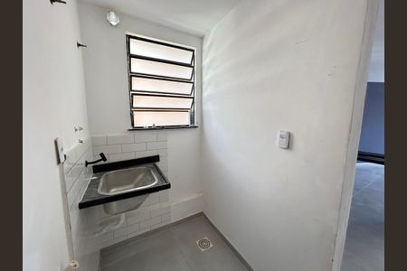 Apartamento para alugar com 86m², 2 quartos e 1 vagaÁrea de Serviço