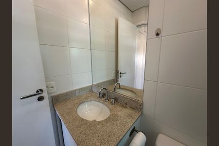 Apartamento para alugar com 66m², 2 quartos e 1 vaga Apartamento para alugar com 66m², 2 quartos e 1 vagaBanheiro da Suíte