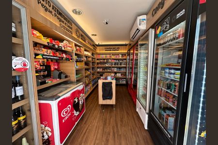 Apartamento para alugar com 66m², 2 quartos e 1 vaga Apartamento para alugar com 66m², 2 quartos e 1 vagaMercado