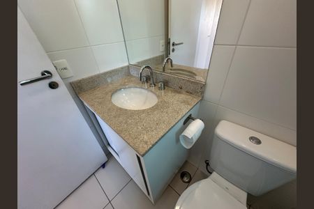 Apartamento para alugar com 66m², 2 quartos e 1 vaga Apartamento para alugar com 66m², 2 quartos e 1 vagaBanheiro da Suíte