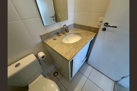 Apartamento para alugar com 66m², 2 quartos e 1 vaga Apartamento para alugar com 66m², 2 quartos e 1 vagaBanheiro