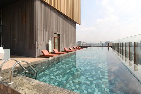 Studio à venda com 26m², 1 quarto e sem vaga Studio à venda com 26m², 1 quarto e sem vagaÁrea comum - Piscina