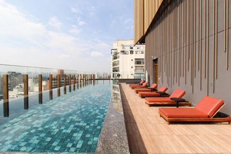 Studio à venda com 26m², 1 quarto e sem vaga Studio à venda com 26m², 1 quarto e sem vagaÁrea comum - Piscina