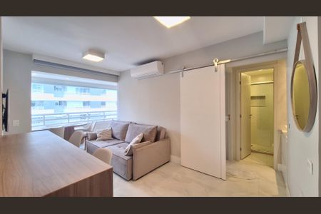 Apartamento à venda com 42m², 1 quarto e 1 vagaSala