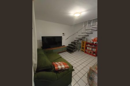 Casa à venda com 3 quartos, 155m² em Jardim Santa Mena, Guarulhos