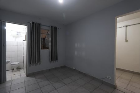 Sala e Quarto de casa para alugar com 1 quarto, 25m² em Jardim Paraguacu, São Paulo