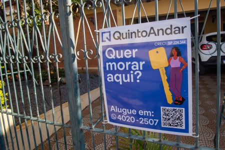 Casa para alugar com 360m², 3 quartos e 4 vagasFachada