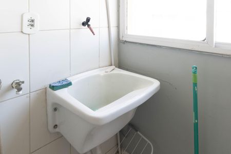 Apartamento para alugar com 52m², 2 quartos e sem vagaCozinha e Área de Serviço