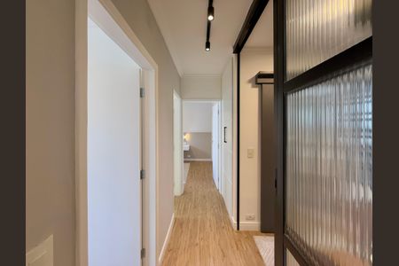 Apartamento à venda com 64m², 2 quartos e 1 vagaCorredor Quartos 