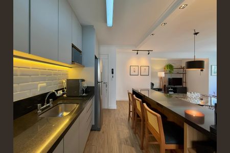 Apartamento à venda com 64m², 2 quartos e 1 vagaCozinha