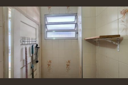 Apartamento para alugar com 98m², 2 quartos e 1 vaga Apartamento para alugar com 98m², 2 quartos e 1 vagaBanheiro de serviço
