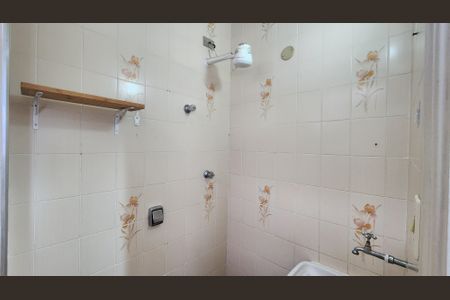 Apartamento para alugar com 98m², 2 quartos e 1 vaga Apartamento para alugar com 98m², 2 quartos e 1 vagaBanheiro de serviço