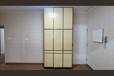 Apartamento para alugar com 98m², 2 quartos e 1 vaga Apartamento para alugar com 98m², 2 quartos e 1 vagaCozinha - Armários