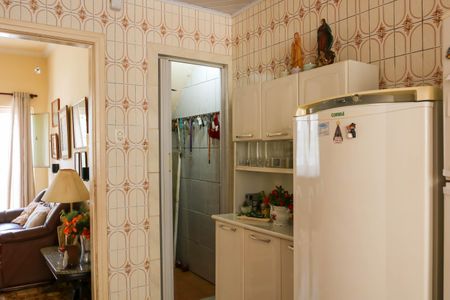 Casa à venda com 200m², 2 quartos e 1 vagaBanheiro