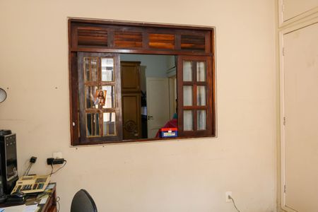 Casa à venda com 200m², 2 quartos e 1 vagaEscritório