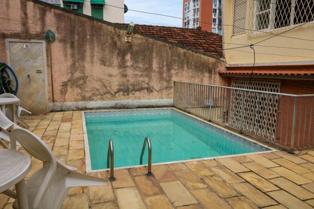 Casa à venda com 200m², 2 quartos e 1 vagaPiscina