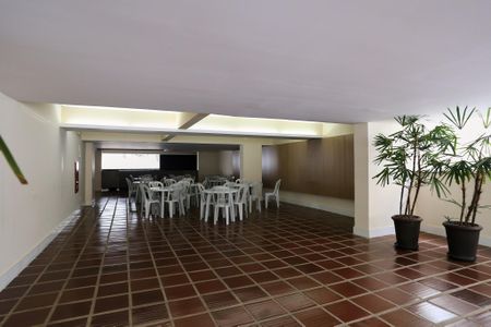 Apartamento à venda com 130m², 3 quartos e 2 vagasÁrea comum - Salão de festas