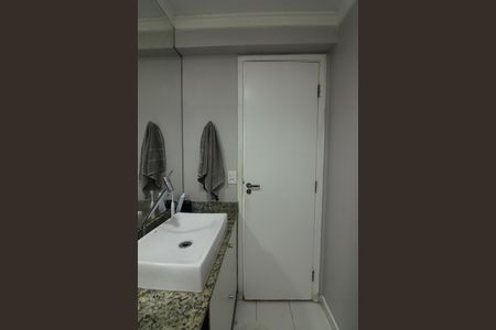 Apartamento à venda com 80m², 3 quartos e 2 vagasBanheiro Social