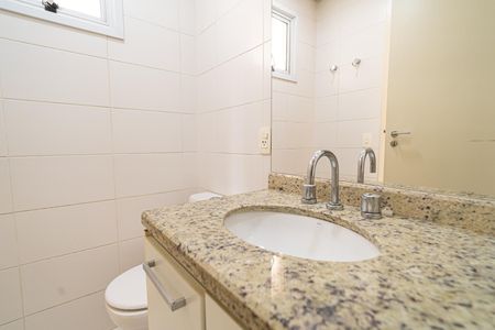 Apartamento para alugar com 77m², 2 quartos e 1 vagaBanheiro da Suíte 1