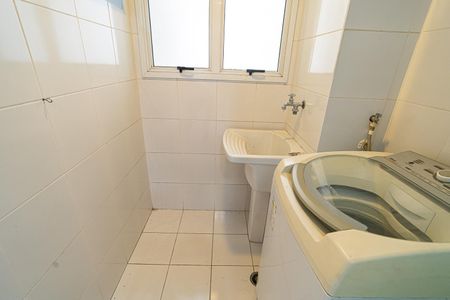 Apartamento para alugar com 77m², 2 quartos e 1 vagaÁrea de Serviço